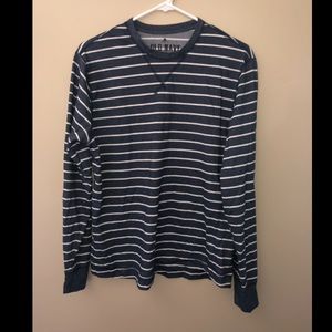 Men’s Old Navy Long Sleeved Tee